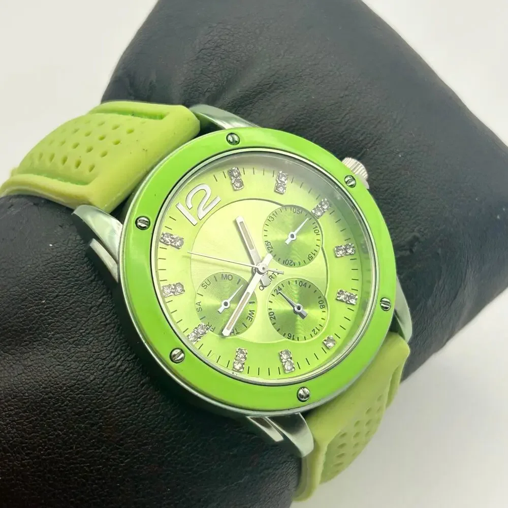 Green Quartz Watch Rhinestone Dial Silicone Strap Fashion Casual Wristwatch - Picture 3 of 8